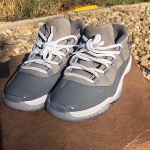 Air Jordan 11 lows “ Cool Grey “ - Size 9